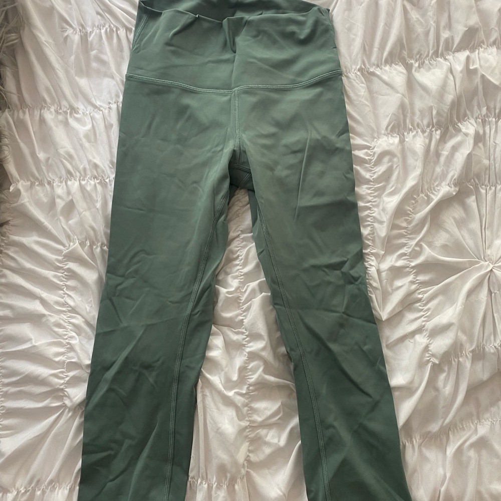 Lululemon crop leggings
